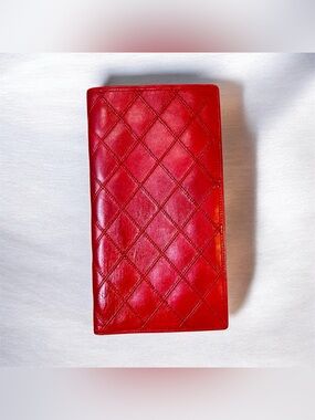 AUTH CHANEL Red Diamond Quilted Stitched Bifold Long Wallet S2 AUTHENTIC